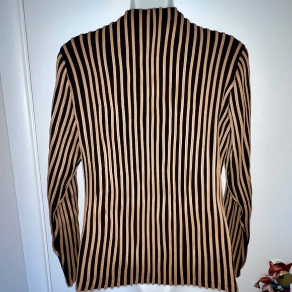 CHICO'S TRAVELERS SIZE 0 MS SIZE 4-6 FAUX LEATHER RIBBON JACKET BLAZER - Picture 13 of 14